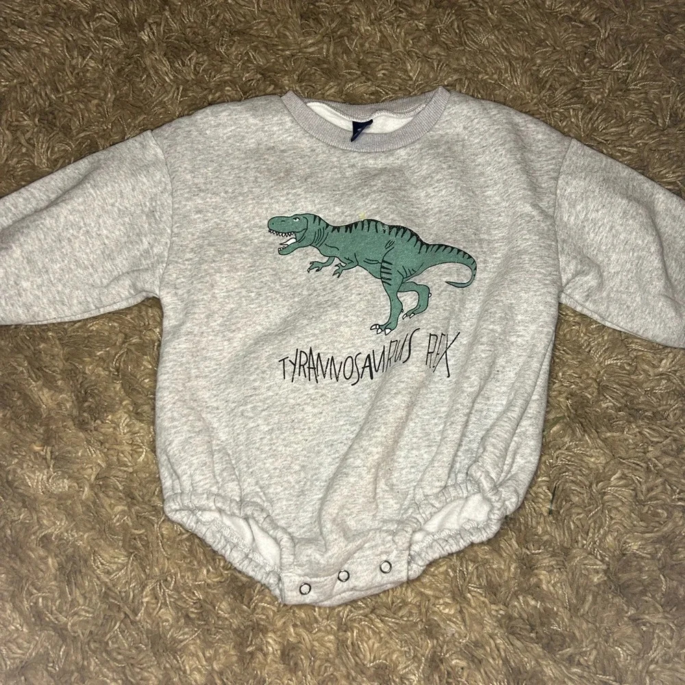 5 for $30 bubble romper around size 12-18 months​​